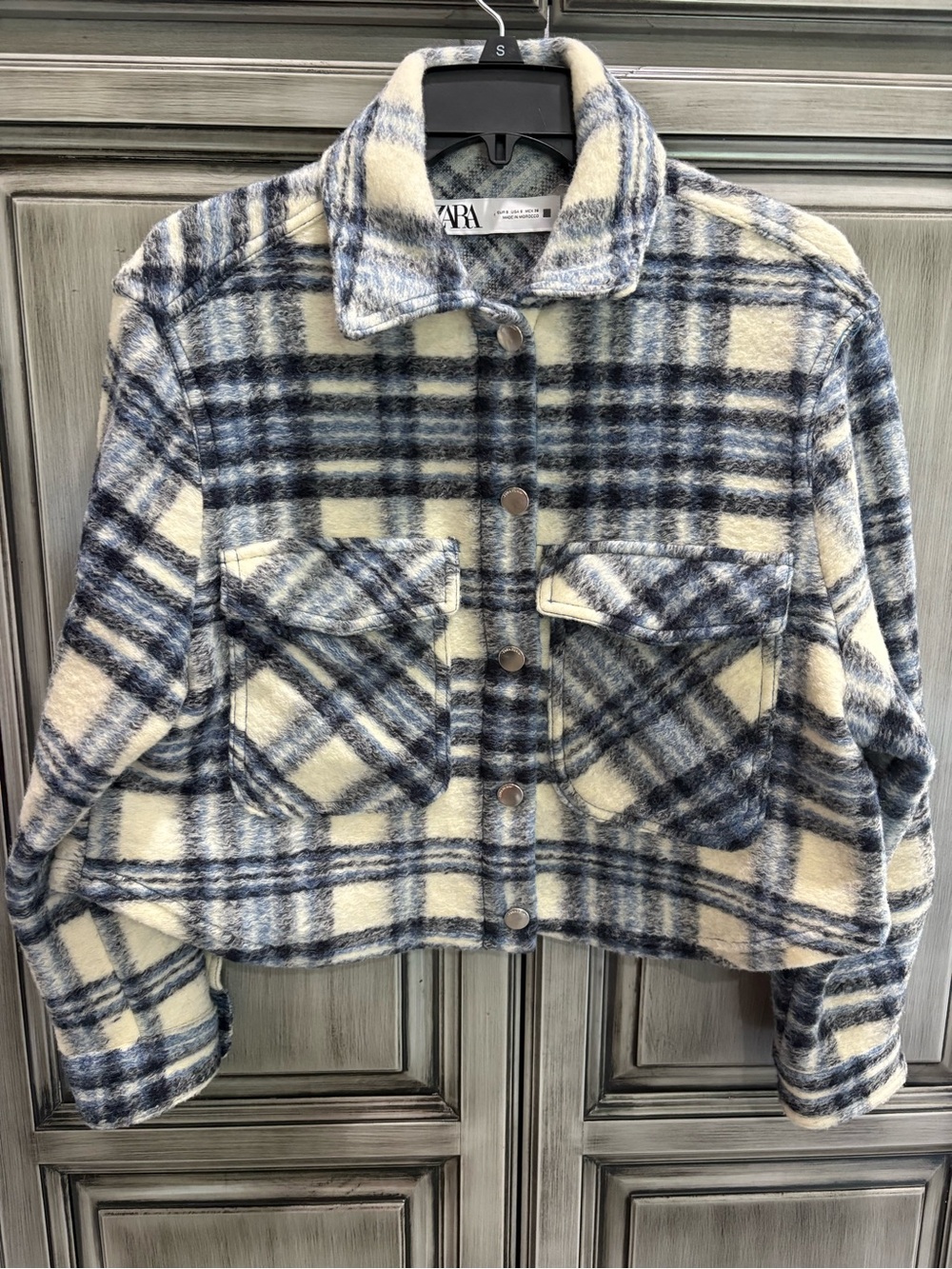 ZARA Cream & Blue Plaid Cropped Teddy Shacket